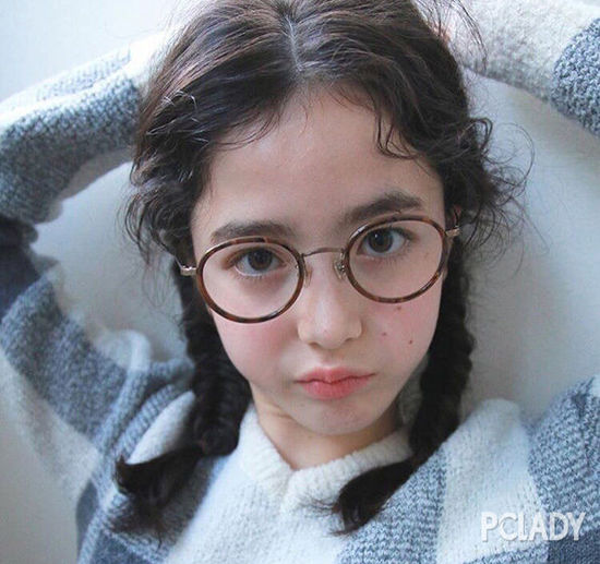 别羡慕混血萝莉啦 她们老得快这事我会说?