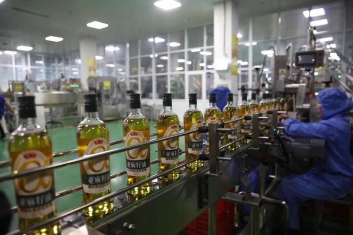 民族品牌的骄子，为什么是鲁花？_fororder_14