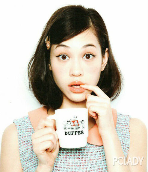 别羡慕混血萝莉啦 她们老得快这事我会说?