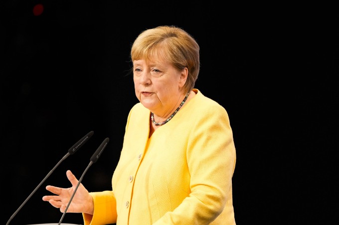 德国大选在即 默克尔重申对总理候选人拉舍特的支持