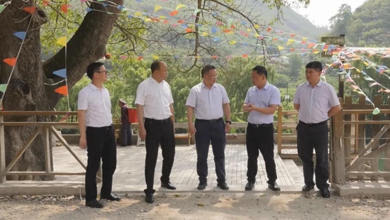 贵州关岭:县长到断桥镇调研旅游产业发展等工作
