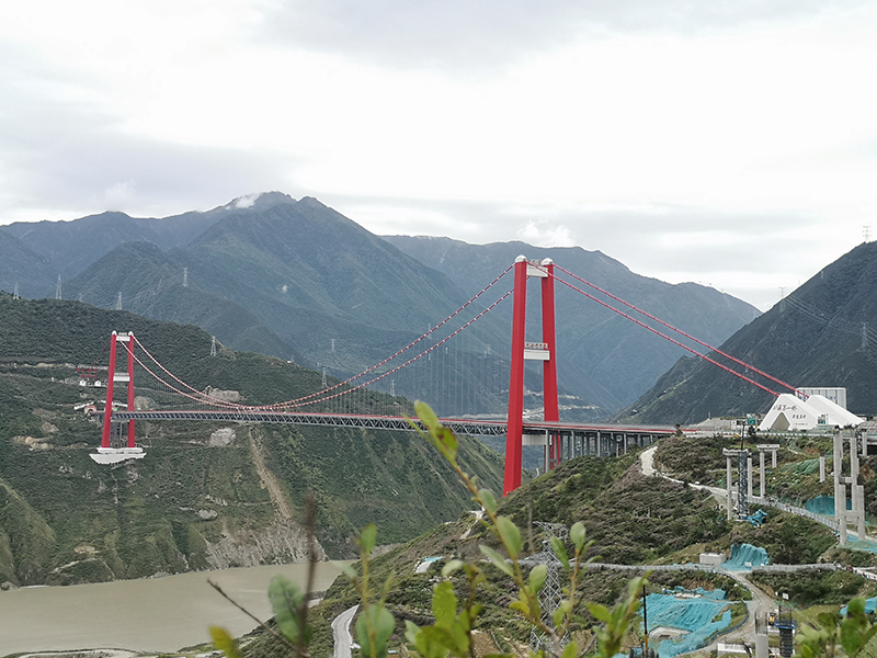 四川省交通运输厅开展主流媒体“学党史 走两路”活动_fororder_泸定大渡河大桥-摄影-廖宇