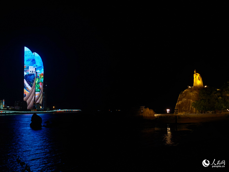 厦门绝美灯光秀迎投洽会