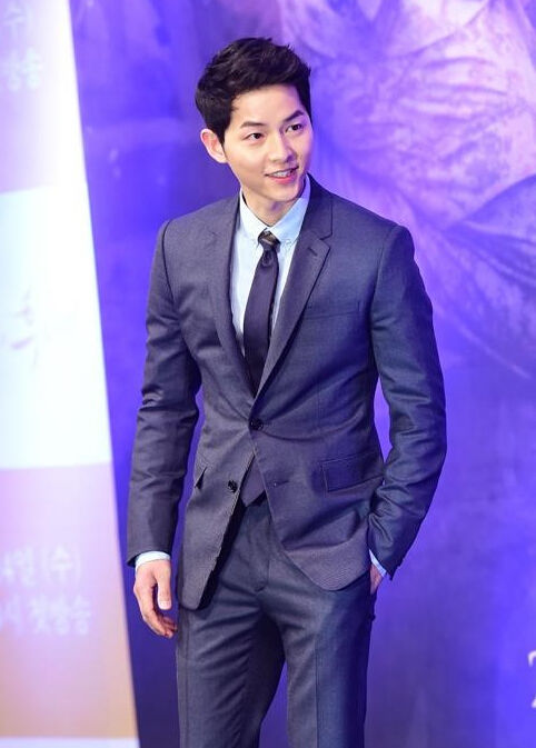 宋仲基将办亚洲巡回见面会 劝粉丝勿受骗