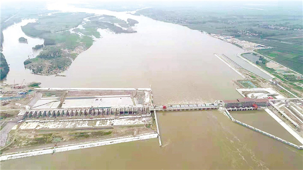 一边抓防汛 一边保建设——汉江新集、雅口、碾盘山水利枢纽项目探访_fororder_01