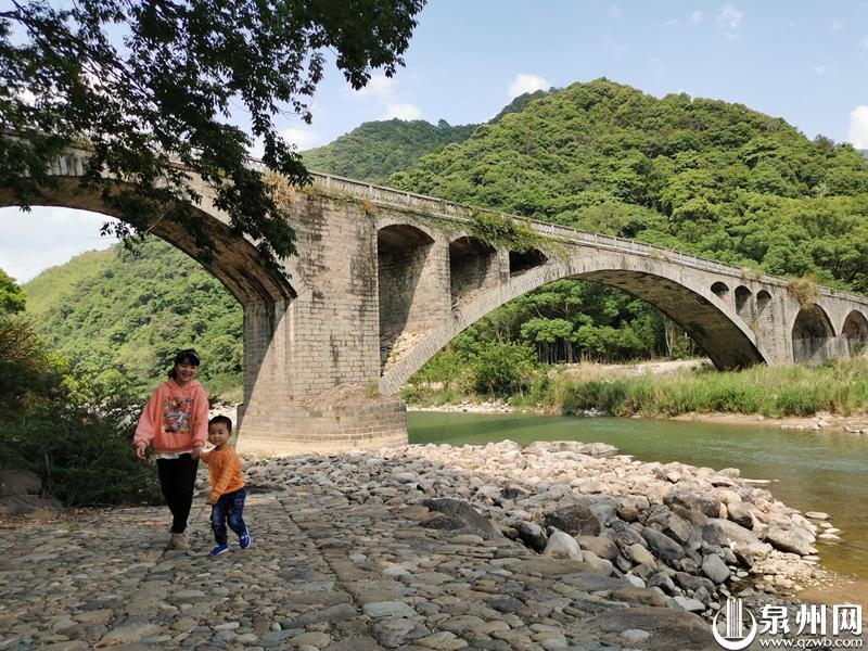 清新德化——水口镇村场村石柱自然角落