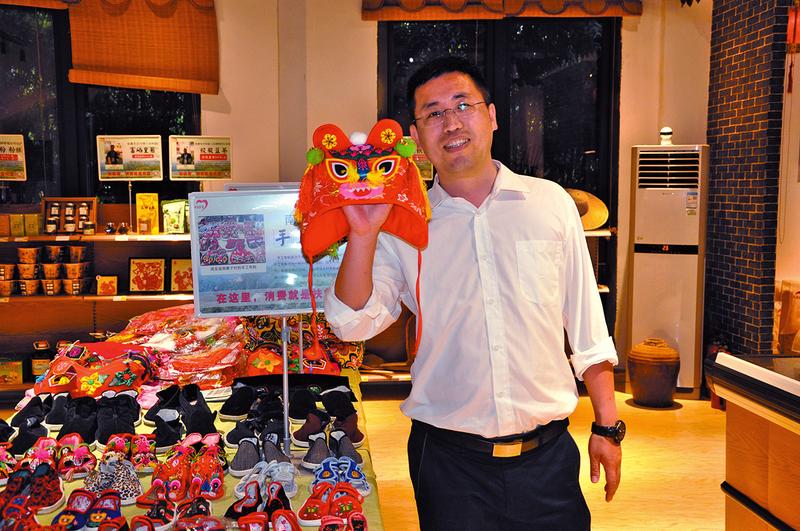 书房、超市和敬老院 ——来自周至县脱贫一线的故事