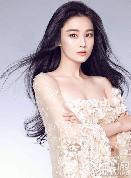 美女林允刘诗诗张馨予都改过 女明星为了出名而改名