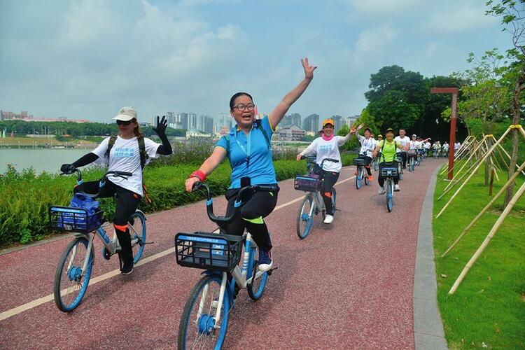 南宁市“低碳生活，绿建未来”全国低碳日主题骑行活动举行