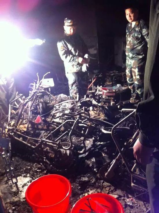 巴中籍農民工父子火中救5人 稱"救人出於本能"