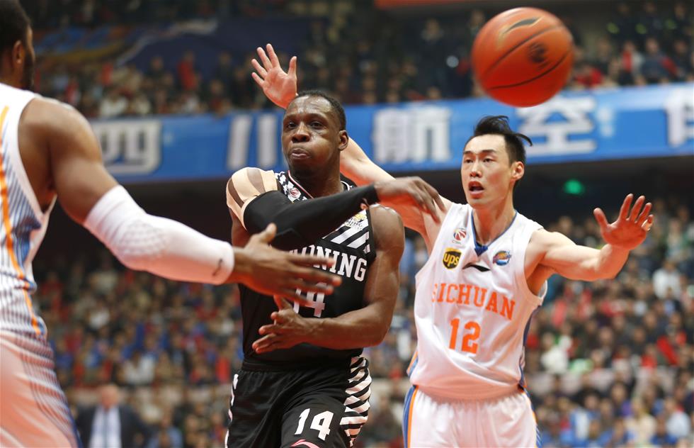 CBA总决赛第三场：四川战胜辽宁