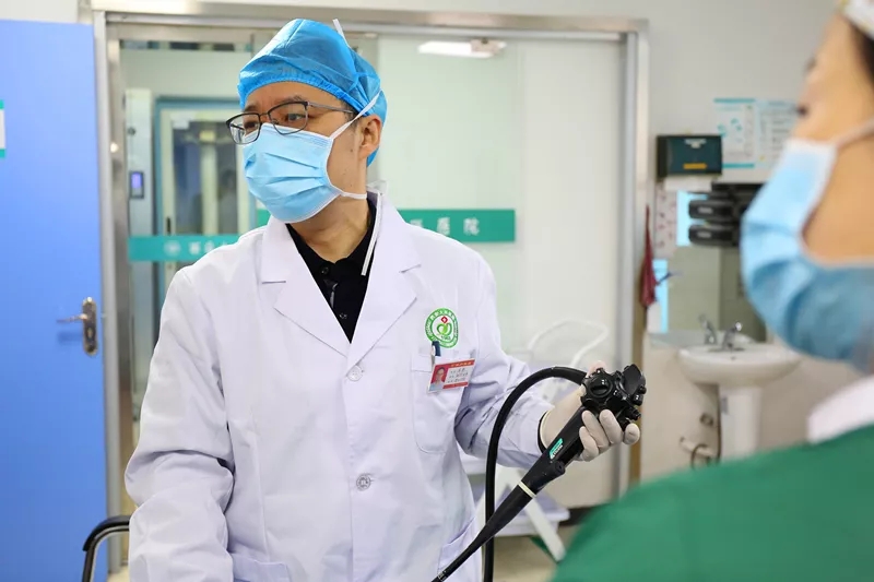 （已改）西安大兴医院消化内科主任林涛：医生这个职业可以满足一个人“最高等级的需求”_fororder_微信图片_20210828152523