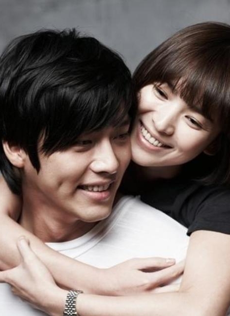 《太阳的后裔》热播 宋慧乔21年为工作输掉爱情