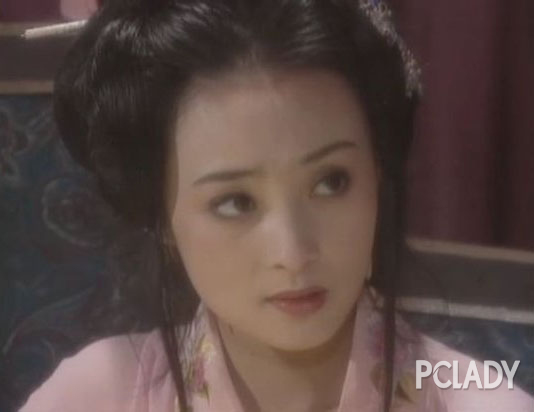 蒋勤勤整成街拍网红脸 曾经的古装美人去哪了?