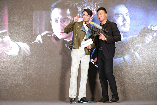 《潜伏在黎明之前》浙卫首播 胡军现场庆生