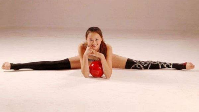 体操第一美女拒绝跟教练回家后退役 体操第一美女拒绝跟教练回家后退役