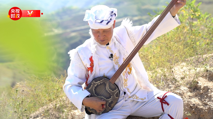 습근평 주석, 수덕현(綏德縣) 무형문화재전시관 방문_fororder_1631599609445_453_762x426