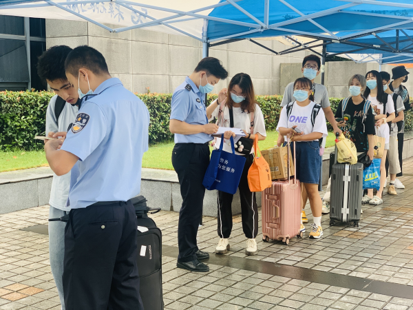 【原创】重庆高新警方“多警联动”全面开启“护学”模式_fororder_2