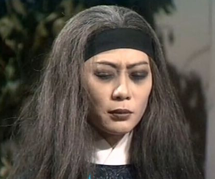 83版"梅超风"近照曝光 打扮时尚气色好