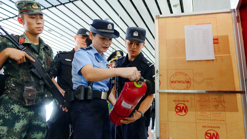 “全能超女”女警花许超：身不入男儿列，心却比男儿烈_fororder_3333