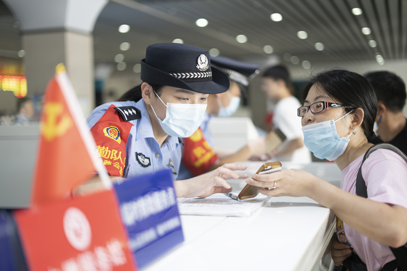 “全能超女”女警花许超：身不入男儿列，心却比男儿烈_fororder_22222