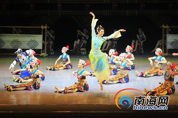 海南民族舞剧《黄道婆》福建泉州上演 观众集体鼓掌叫好
