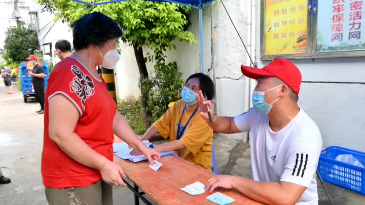 江苏扬州：精准防控！各小区有序调整管控措施