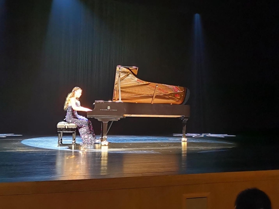 胡雪莎首秀嘉兴秀湖 钢琴古典音乐魅力惊艳听众_fororder_20219171705737586u6h