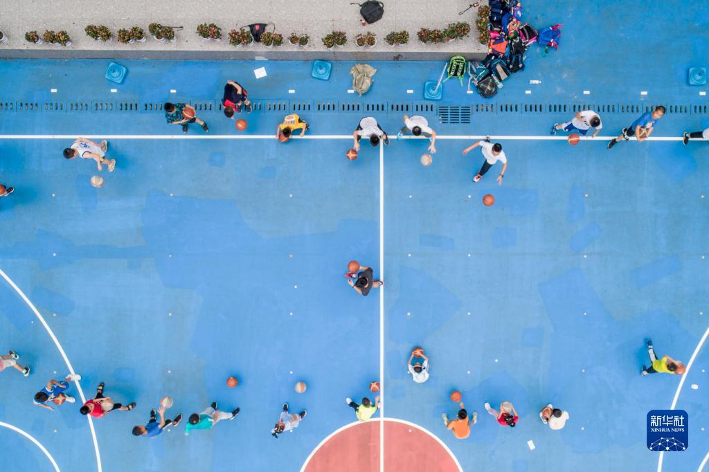 武汉“双减”第一周 孩子们在课后活动上玩“嗨”了