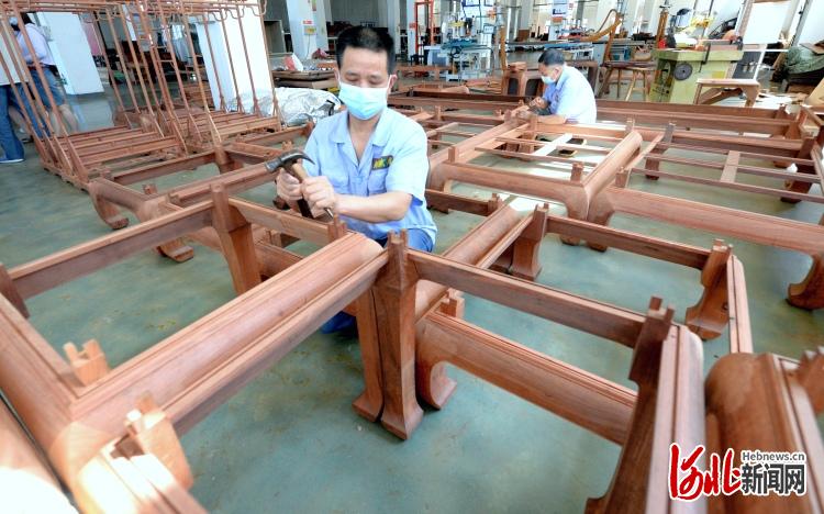 河北大城：红木文化产业带富一方百姓