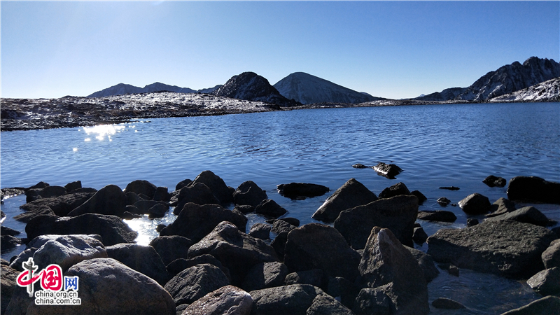 康巴新龙美景天成 皮察七彩沟风光惹人醉