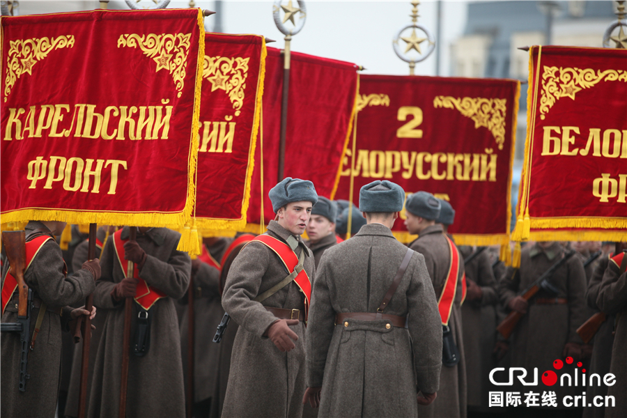 图片默认标题_fororder_参加阅兵的旗手在候场_副本_副本