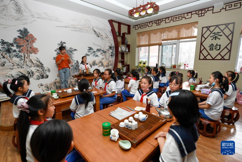 课后多彩活动让学生动起来