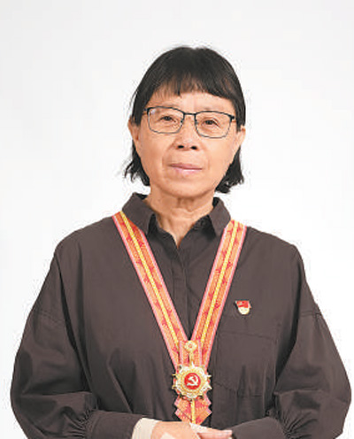 云南丽江华坪女子高级中学党支部书记,校长张桂梅——扎根深山 不负