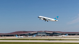 南航在北京大兴机场两年共运送旅客超1640万人次