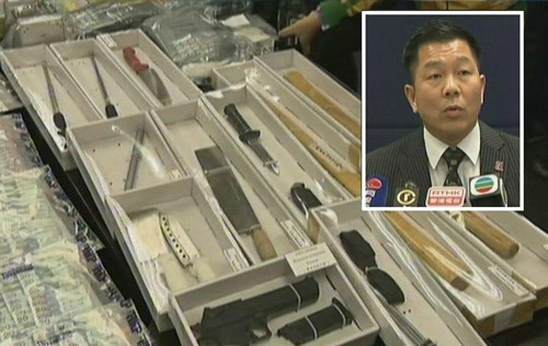 香港警方旺角反黑行动拘捕136人 检获毒品武器