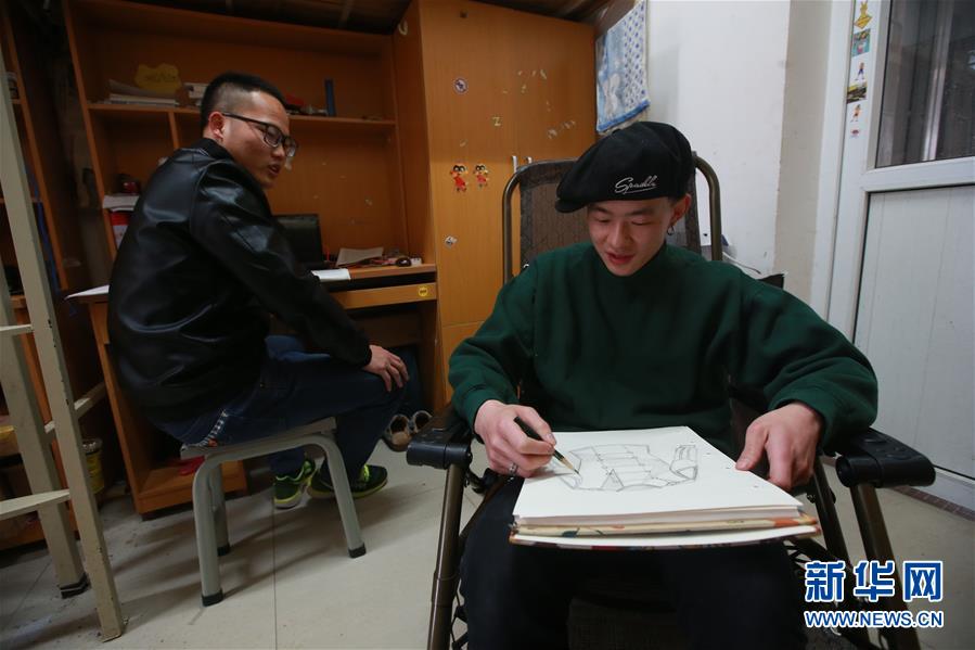 走近世界啦啦操冠军队——广西师范大学“马龙队”