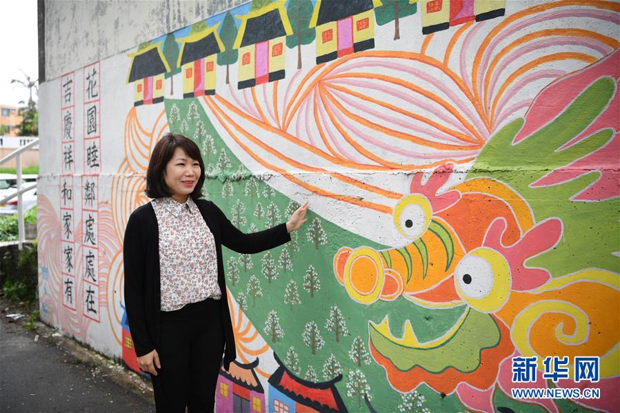 香港锦田壁画村：200名义工绘就爱的画卷