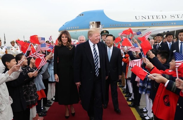 特朗普看中国阅兵仪式图片