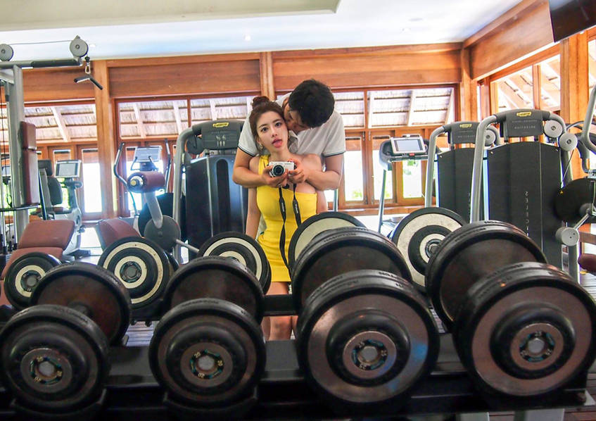 韩国网络女主播魔鬼身材令人惊叹