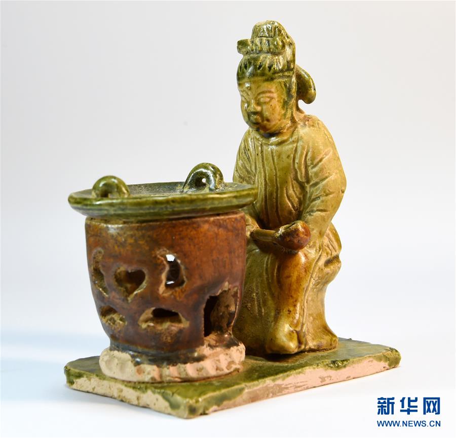 中国发现首个陆羽煮茶三彩器 展现茶圣“真容”