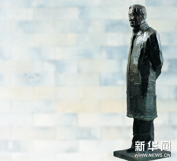 吴为山：为杨振宁先生塑像