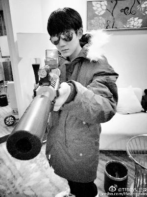 《太阳的后裔》正夯 中韩“跑男”都来蹭热度