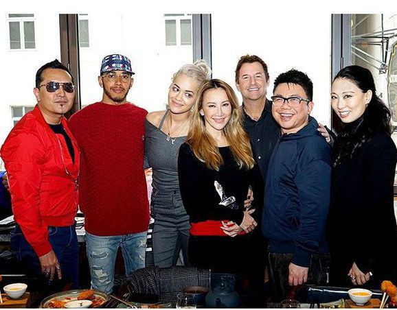 小汉赴港与李玟等玩嗨 网友:要上我是歌手?