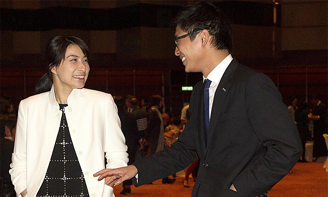 阔太郭晶晶的豪门生活:斗艳贝嫂 PK千亿儿媳