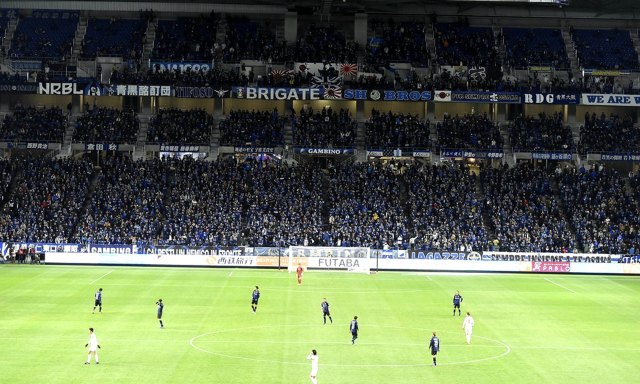 【看台】J联赛炫酷如演唱会完爆80亿中超 【看台】J联赛炫酷如演唱会完爆80亿中超