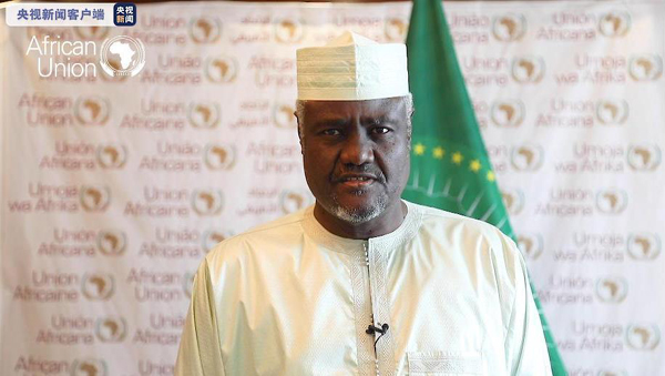 Ika-72 anibersaryo ng pagkakatatag ng PRC, ipinagdiwang ng mga organong Tsino sa ibang bansa: politikong dayuhan, nagpa-abot ng pagbati_fororder_20211002Aprika600