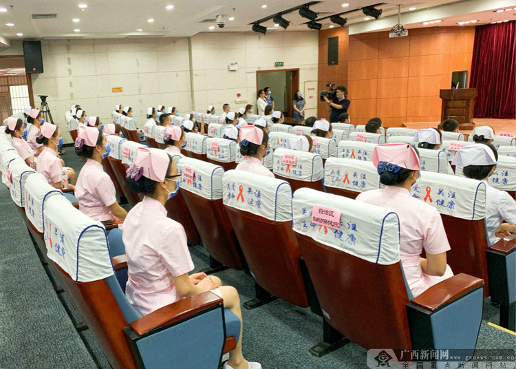 5·12国际护士节：广西表彰100名优秀战“疫”护士