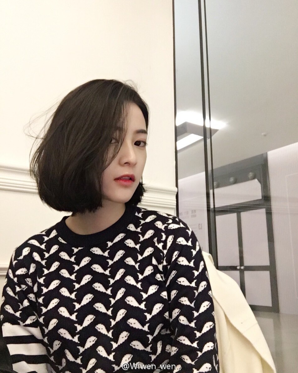 林更新女友爱健身 王柳雯身材高挑性感