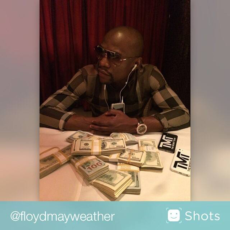 梅威瑟的炫富人生 无聊时竟扮小丑抢劫自己